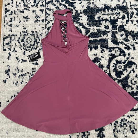 Pink dress - Picture 2 of 12